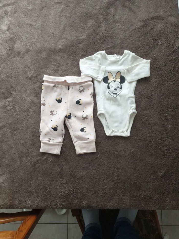 Lot de 4 ensembles - photo numéro 2