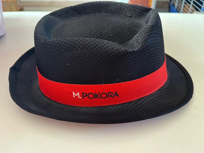 Chapeau m pokora