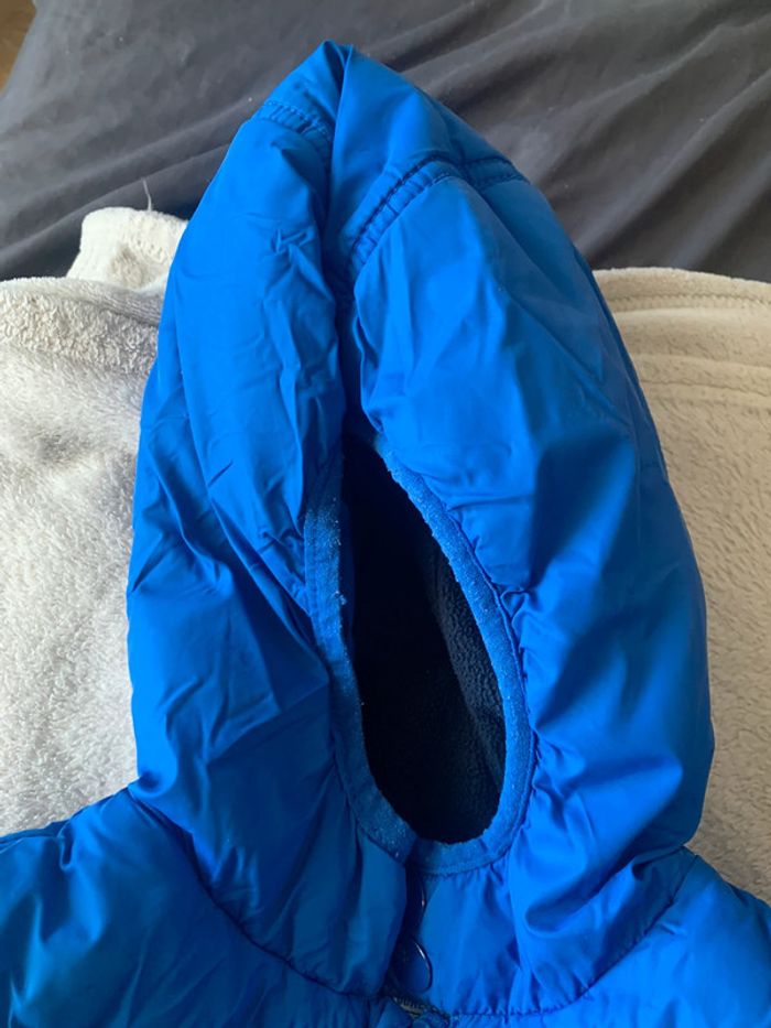 Très jolie doudoune garçon 4 ans - photo numéro 5