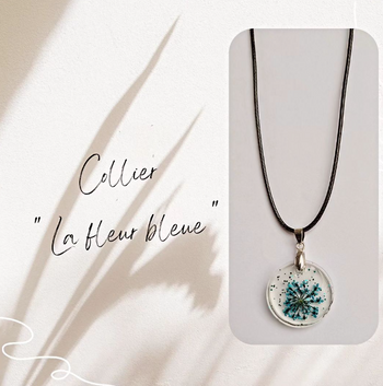 Collier " La fleur Bleue"