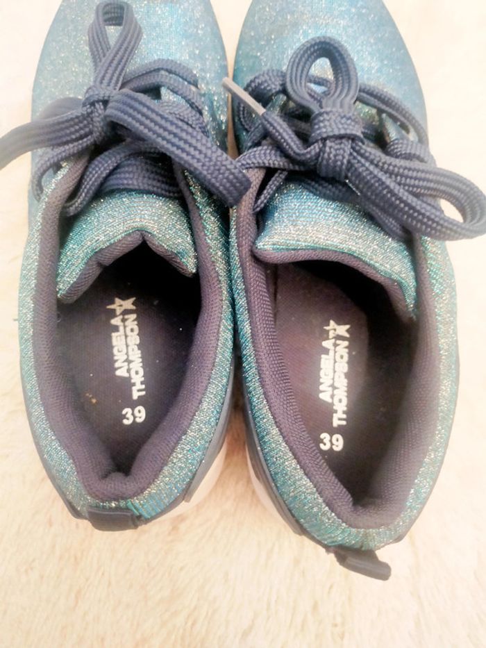 Baskets, sneakers a paillettes Angela Thompson taille 39 - photo numéro 7