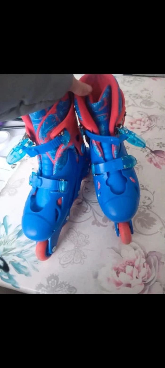 Roller bleu taille de 33 à 36 - photo numéro 4