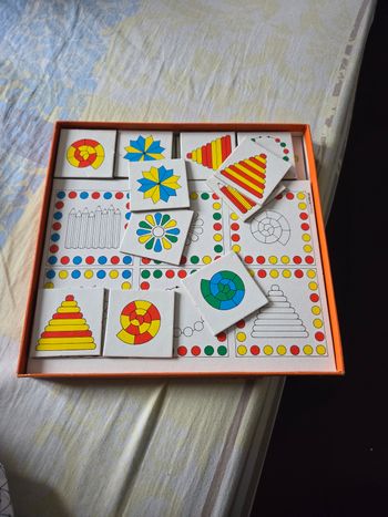 Jeu d 'algorithme et de couleur