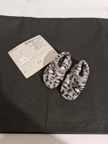 Chaussons antidérapants motif léopard 18-19 Sans marque