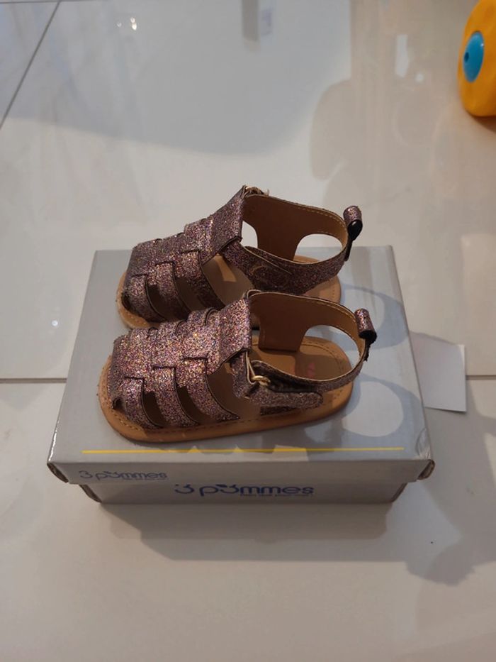 Sandales à paillettes taille 12/18 mois - photo numéro 2