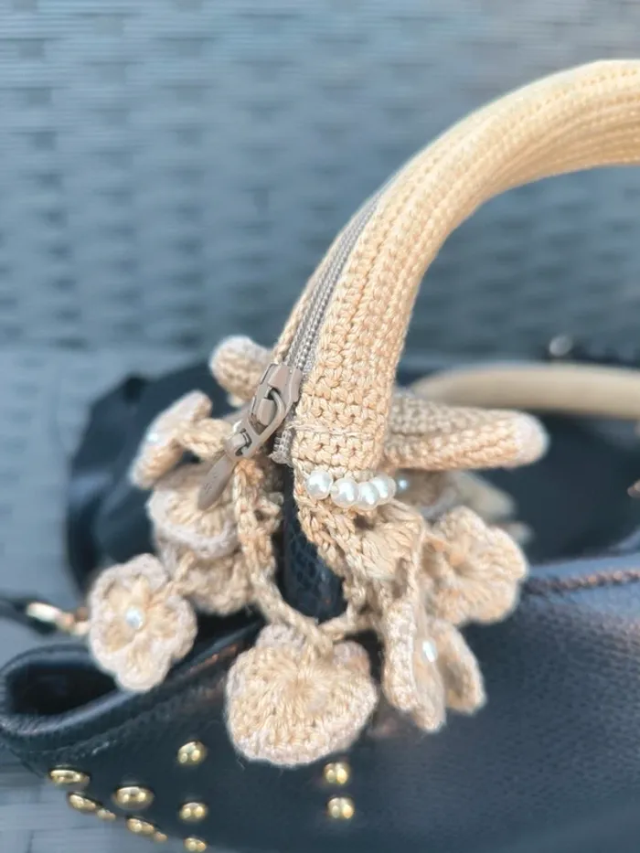 Sac à main cuir bleu et fleur en tissu Coach - photo numéro 5