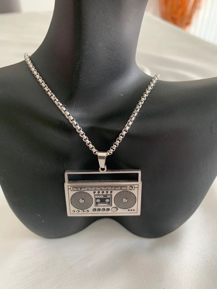 Collier mixte vintage pendentif radio chaine hi-fi argenté en acier inoxydable - photo numéro 3