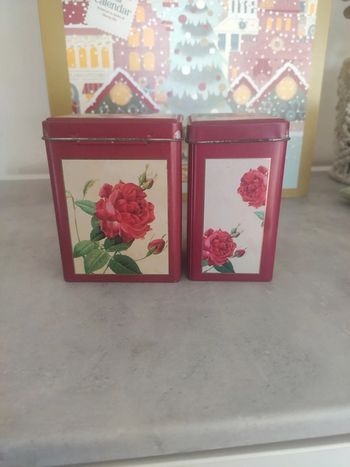 Deux petites boîtes vintage