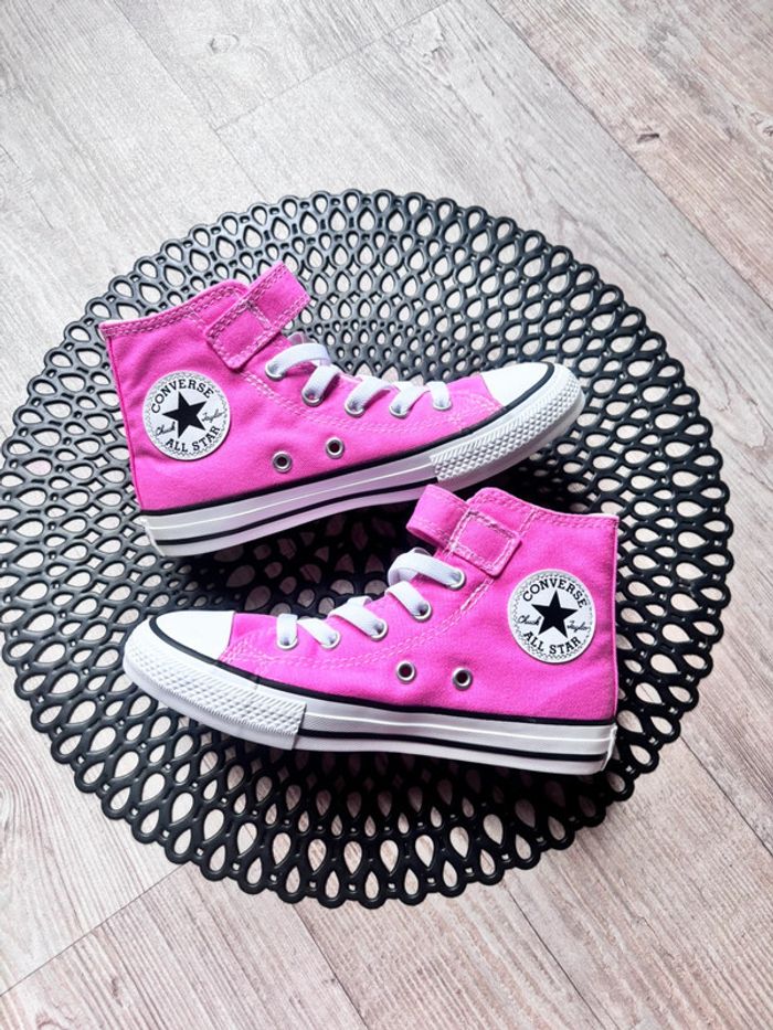 Converse rose flashy