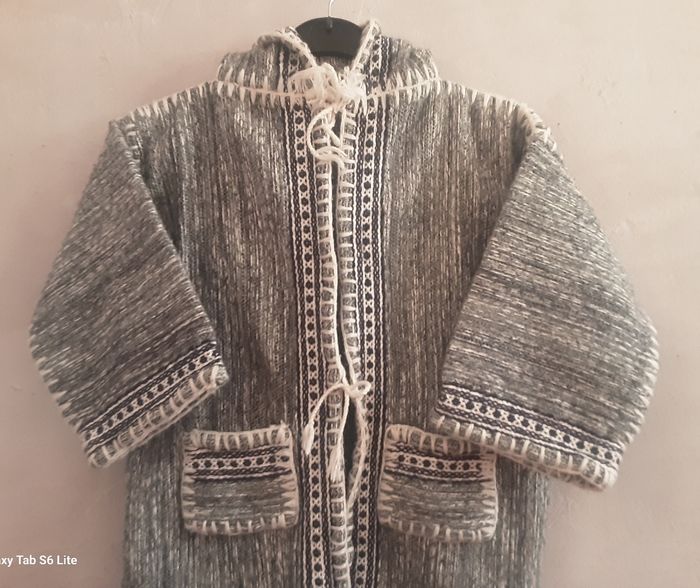 Veste  kachabia  5/6ans - photo numéro 3