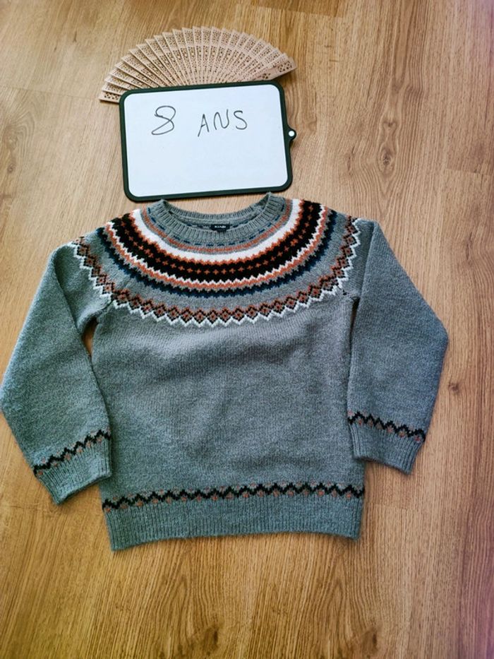 Pull taille 8 ans
