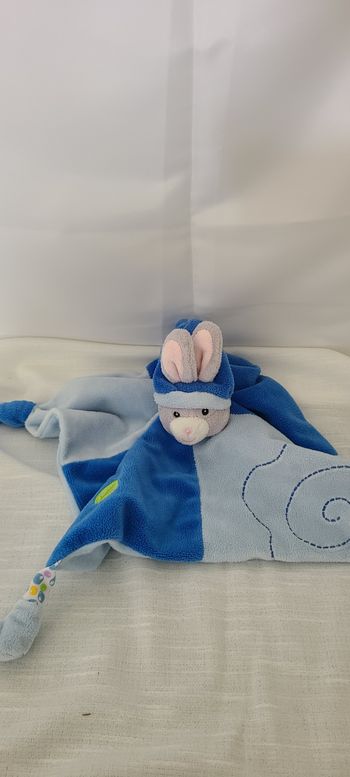 Doudou plat lapin GIPSY bleu feuilles vertes