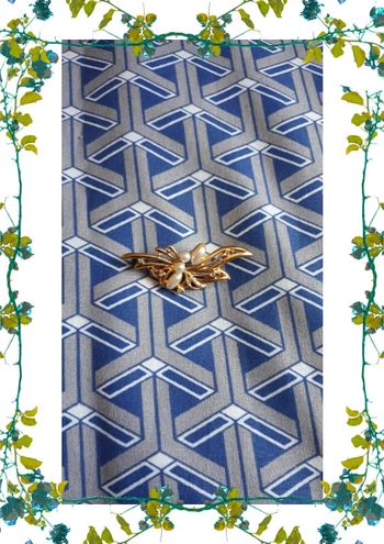 Jolie broche vintage