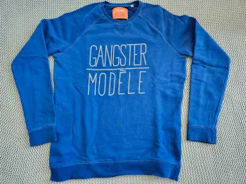 Sweat bleu