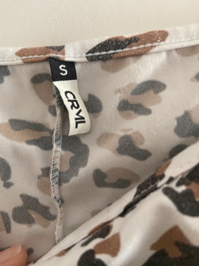 Robe longue fendue sur le côté loepard - photo numéro 4