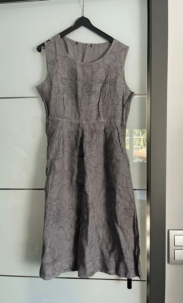 Grijze jurk