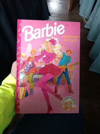 Livre barbie chanteur de rock