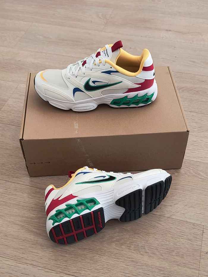 Baskets chaussures Nike air Max zoom taille 38.5 neuves - photo numéro 10