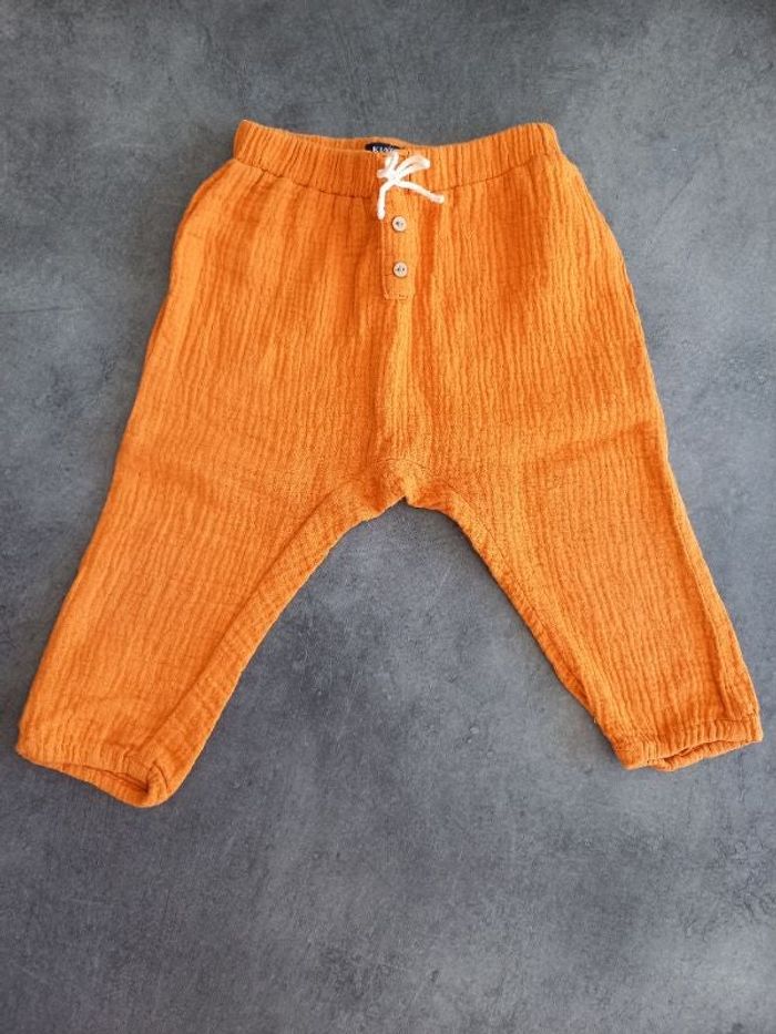 Pantalon gaufré taille 18 mois
