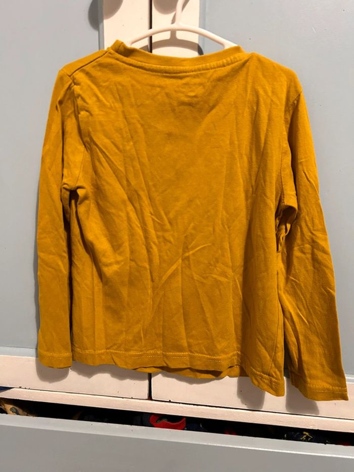 Tee shirt manches longues jaune moutarde kiabi , 5 ans - photo numéro 4