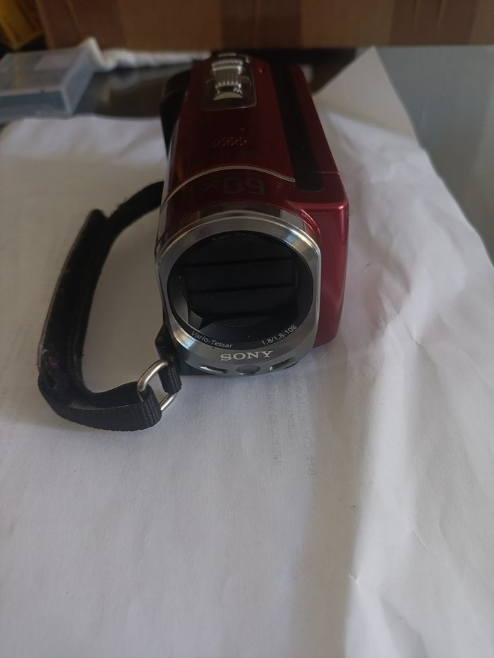 📹 Caméscope Sony DCR-SX33 Rouge – Vintage & Excellent état - photo numéro 5