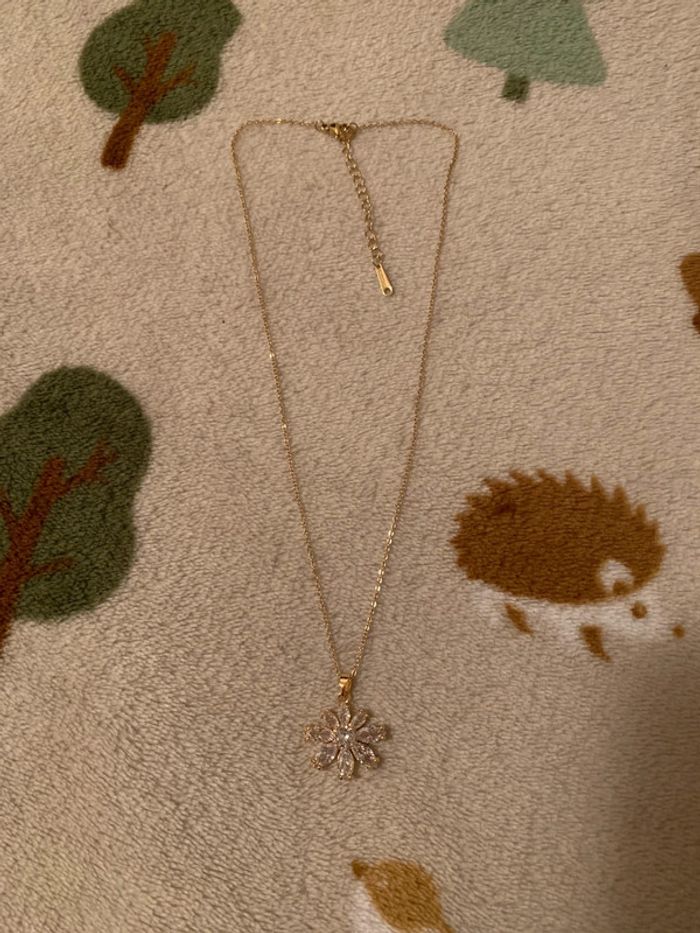 Collier fleur vintage en acier inoxydable - photo numéro 3