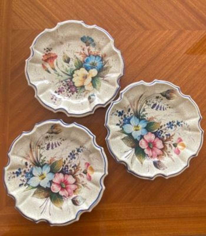 Assiettes décoratives fleurs