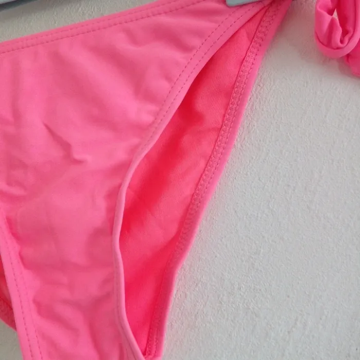 Bas de maillot de bain femme ou jeune fille - photo numéro 5