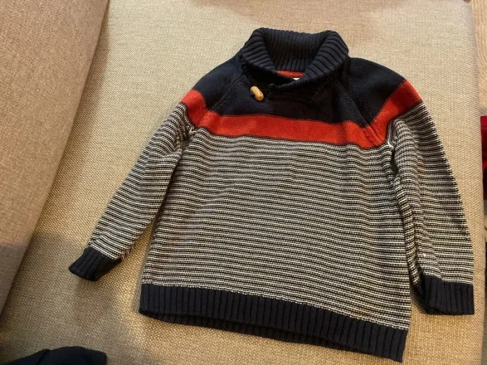 Pull col montant