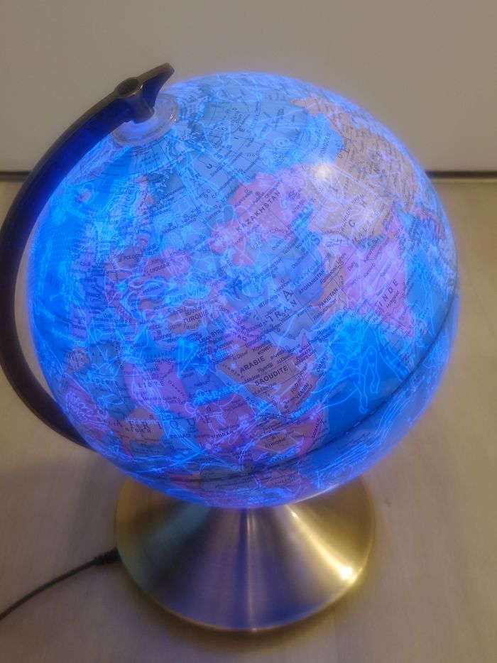 Globe terrestre le jour, globe céleste la nuit
Marque BUKI - photo numéro 6