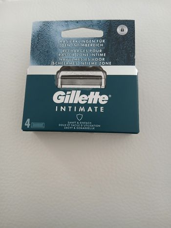 4 lames Gillette intimate 