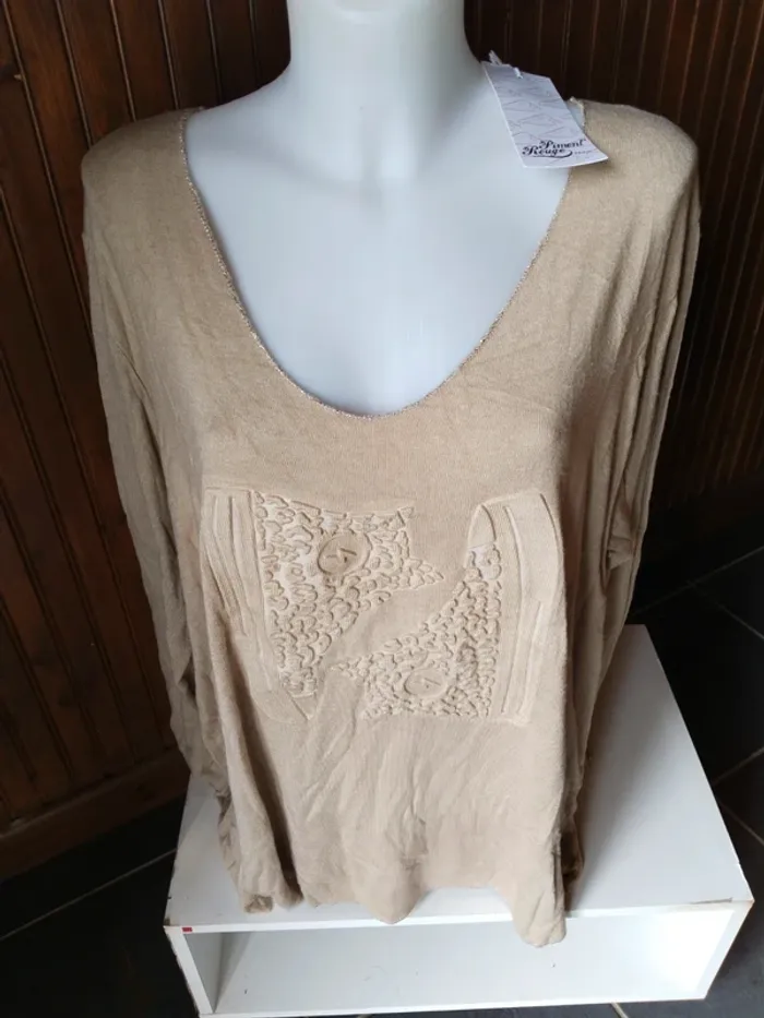 Superbe pull doux pour femme marque Piment rouge taille 56 58 - photo numéro 3