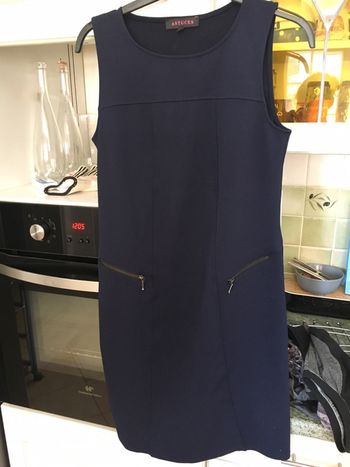 Jolie robe bleue marine