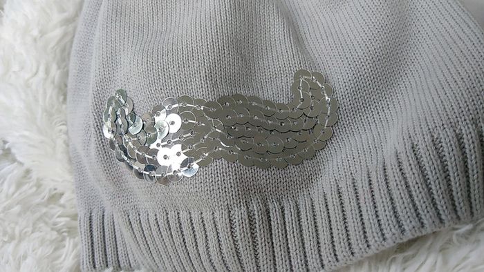 Bonnet NEUF - photo numéro 2