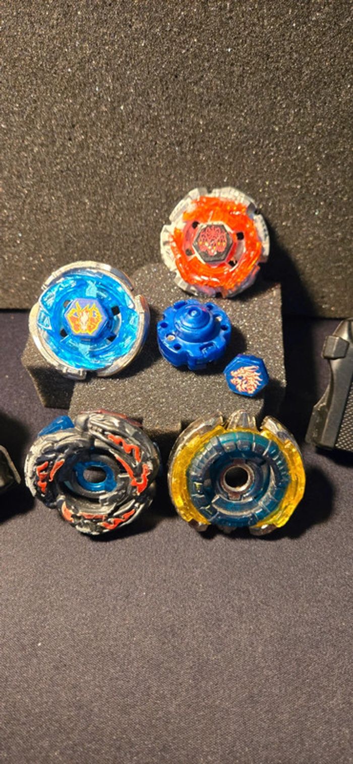 Lot de pièces toupies Beyblade - photo numéro 2
