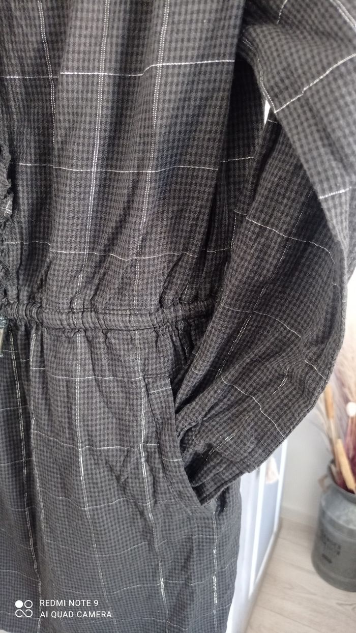 Robe grise a carreaux IKKS taille 10 ans très bon état - photo numéro 4
