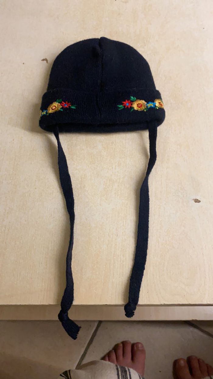 Bonnet fleurie - photo numéro 2