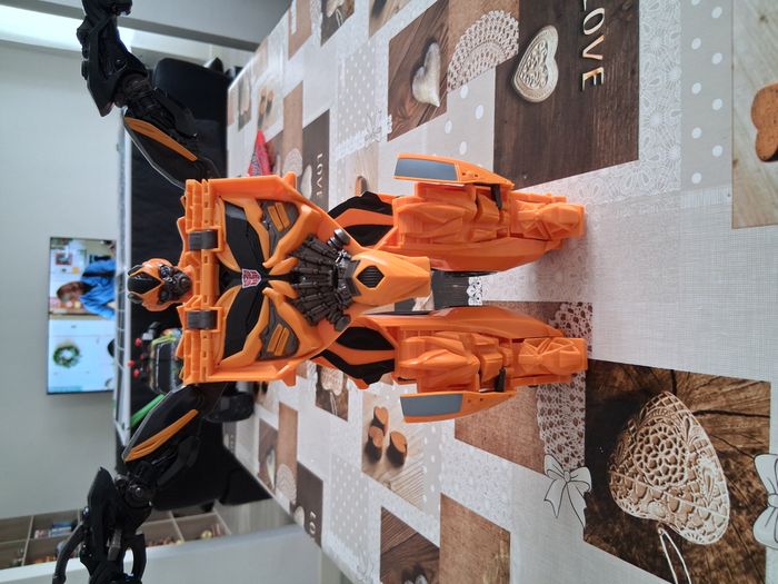 Voiture transformes Bumblebee - photo numéro 2
