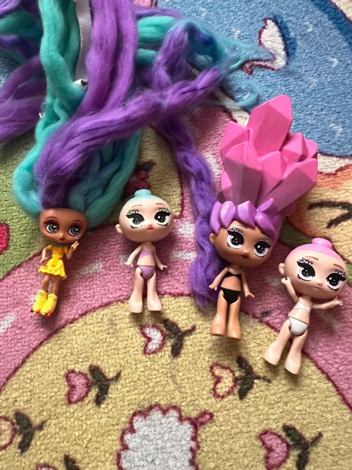Lot de petites poupée