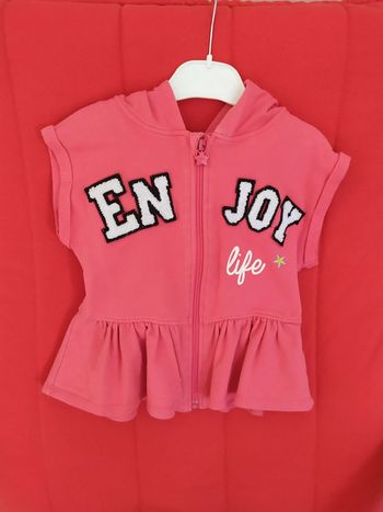 Gilet sans manches à capuche