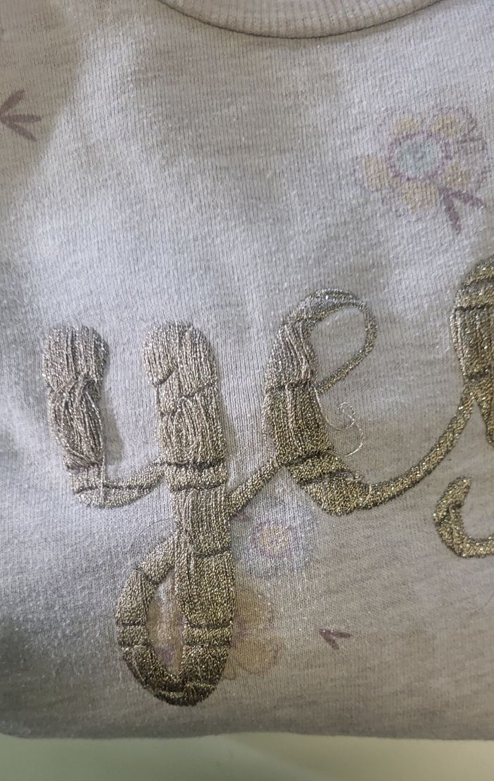 Lot pulls 10 ans - photo numéro 5