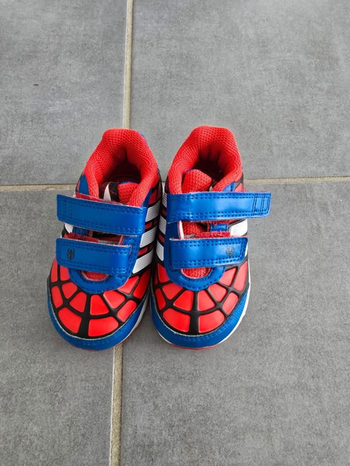 Basket Adidas spiderman - photo numéro 2