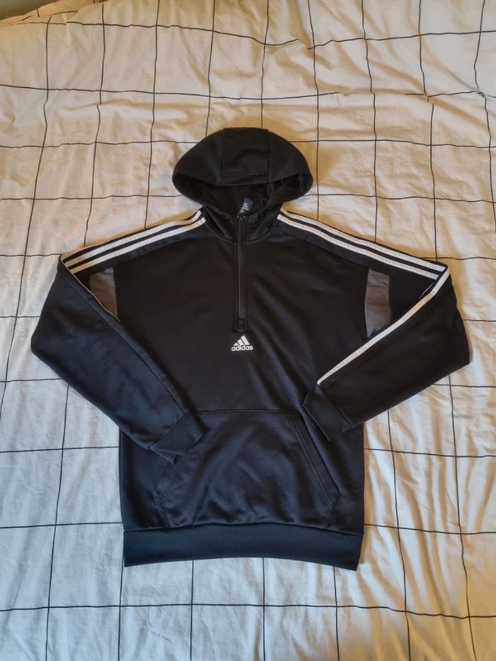pull adidas zippé noir a capuche