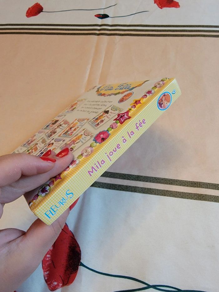 Mila joue à la fée - photo numéro 2