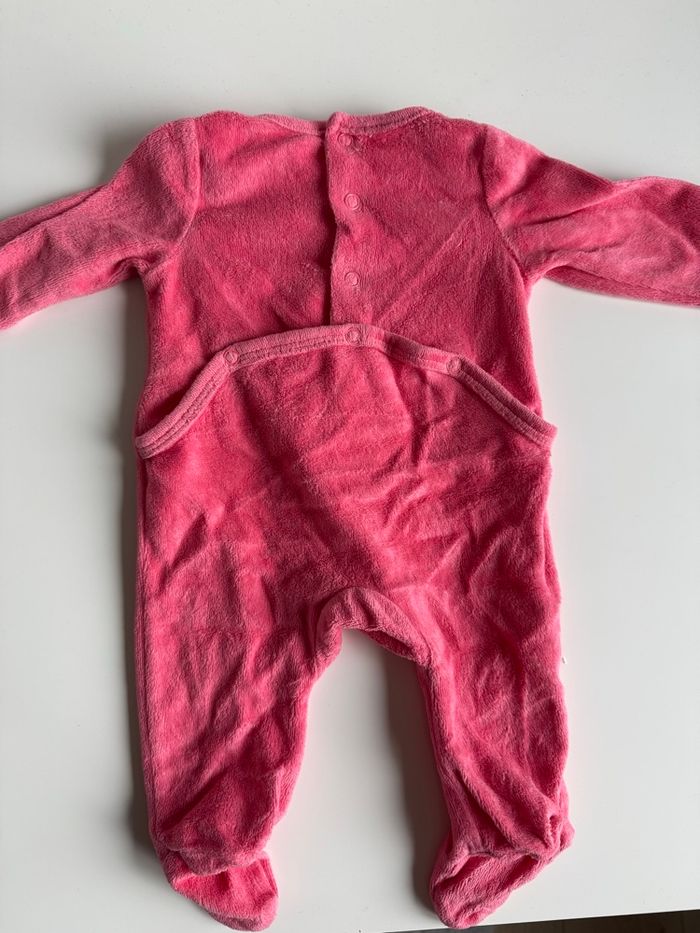 Pyjama 1 mois - photo numéro 2