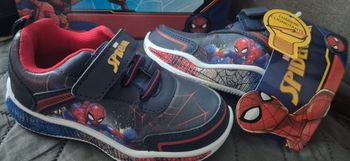 Basket lumineuse spiderman 26