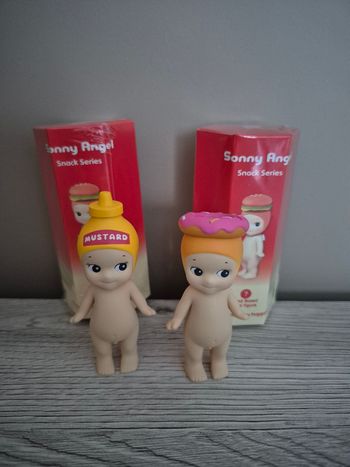 Lot de 2 sonny angel donuts et moutarde série snack neuf