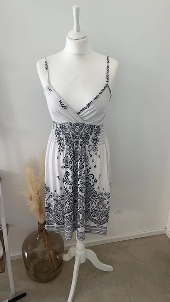 Robe à bretelle noire et blanche S