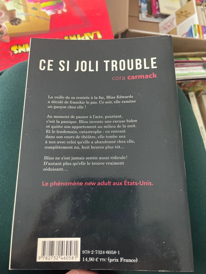 Livre ce si joli trouble de Cora Carmack - photo numéro 3