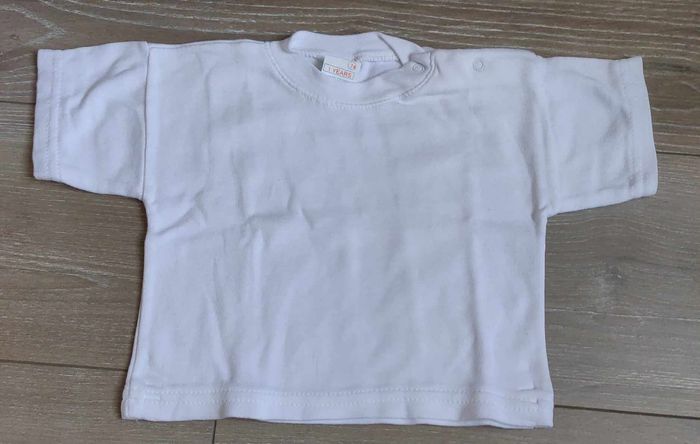 Lot 4 tee-shirts 12 mois - photo numéro 4